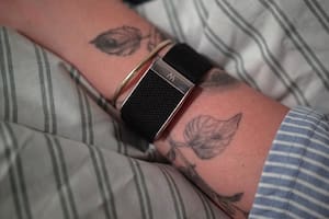 Whoop, la pulsera que fue prohibida en el Australian Open: para qué sirve y cuánto cuesta