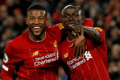 Wijnaldum y Mané: líderes del mediocampo y el ataque de los Reds