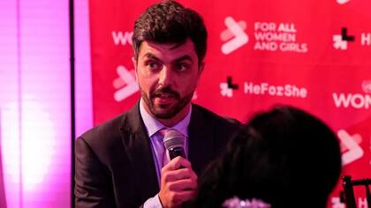 Will es ahora un orador y asesor en temas de la mujer e igualdad de sexo. Aquí habla en la conferencia HeForShe de la ONU