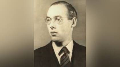 Willem estaba en un bote que fue hundido por un ataque alemán, pero logró sobrevivir