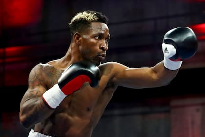 William Scull buscará derrotar al Canelo y poner su nombre en los libros de historia del boxeo (Archivo)