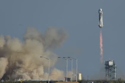 El cohete New Shepard es lanzado