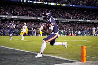 Williams lidera remontada de Bears para vencer 31-27 a Packers tras desventaja de 18 puntos