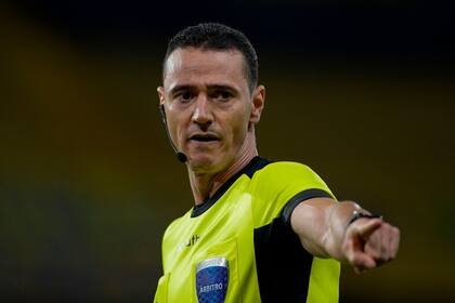 Wilmar Roldan el arbitro que estará a cargo de la Argentina ante Ecuador