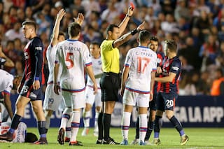 Nacional de Uruguay-San Lorenzo: la polémica expulsión de Bautista Merlini