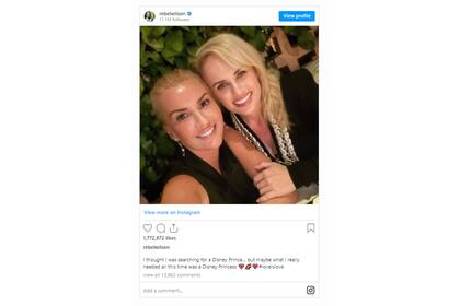 Wilson publicó una foto junto a su pareja Agruma provocó una ola de felicitaciones de fanáticos y amigos famosos, junto con más de 1,6 millones de "Me gusta"