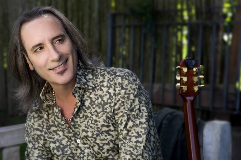 Manuel Wirzt un artista multifacético LA NACION