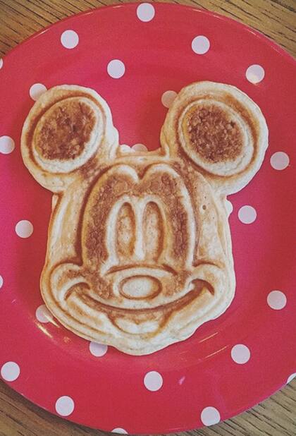 Witherspoon hizo un waffle de Mickey