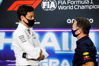 Wolff y Horner, los responsables deportivos de las dos escuderías más exitosas del presente en la Fórmula 1.