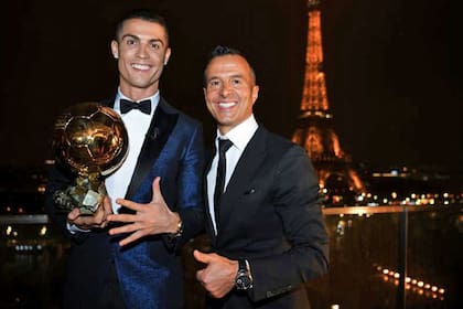 El empresario Mendes y Cristiano Ronaldo