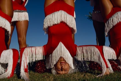 Cuando la edad es solamente un número: Foofie Harlan, 79 años, en esta imagen de 1993 tomada en Phoenix por Joanna B. Pinneo