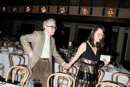 Woody Allen junto a su mujer Soon-Yi Previn