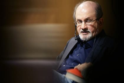 Rushdie, pocos días antes del ataque que sufrió en Nueva York