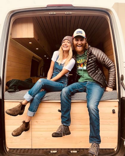 Wyatt Russell está casado con la actriz Meredith Hagner y tienen un hijo juntos