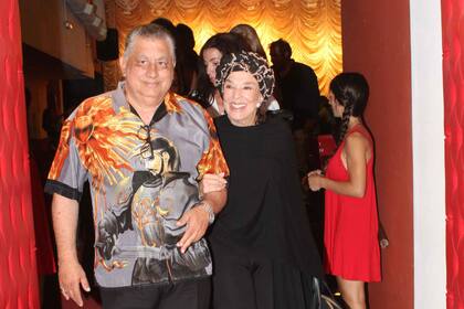 Graciela Borges disfrutó de una noche de teatro en Mar del Plata