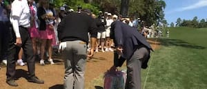 El golpe de salida de un golfista terminó en la bolsa de compras de una espectadora: qué dice la regla