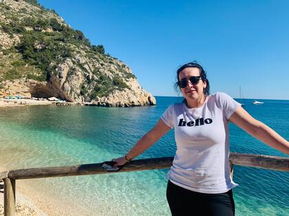 Xàvea ,Cala de la Granadella. Los fines de semana la familia sale de "picnic" y paseo.
