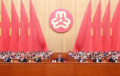 Xi Jinping enfatizó la necesidad de que las mujeres vuelvan a sus roles tradicionales