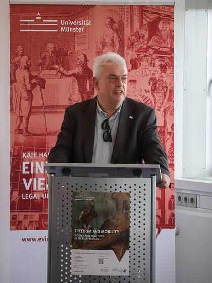 Xosé Manoel Núnez Seixas durante una conferencia