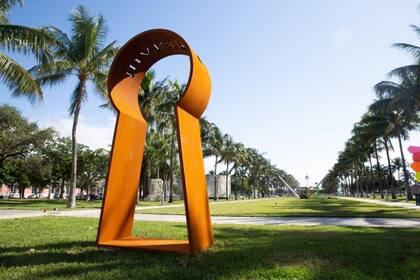 Obra de Marie Orensanz instalada en diciembre en el Collins Park de Miami Beach