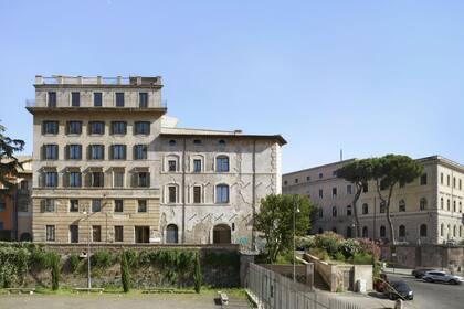 Fachada del Palazzo Rhinoceros, restaurado y decorado por Jean Nouvel