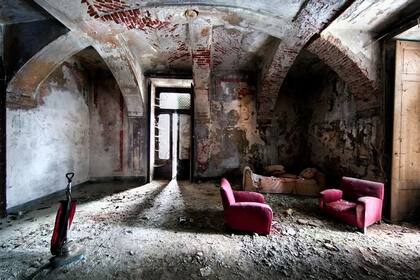 Fabiano Parisi, Sin título de la serie Fragile, 2015