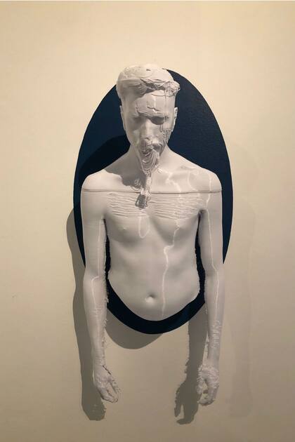 Nicolás Rodríguez, Figura sobre óvalo, 2018. Primera mención de honor de la categoría Impresión 3D