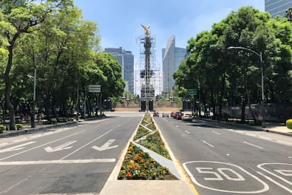 El Ángel de la Independencia, en proceso de restauración.