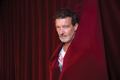 “¡Y soy amenazantemente feliz! Hasta la vista, babies”. Con estas palabras, Banderas concluyó su fuerte comunicado