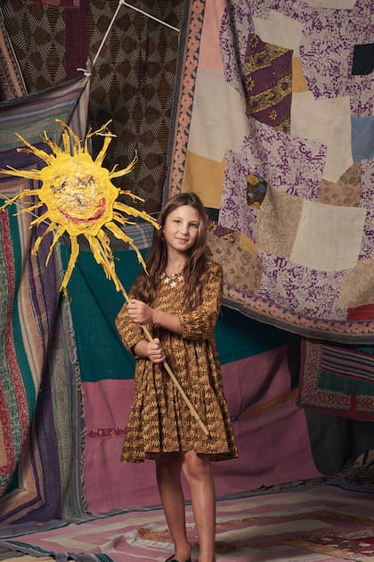 Ya
aseguran que India, quien en abril cumplirá 10 años, sigue
los pasos de su abuela Carolina de Mónaco y de su tía
Charlotte Casiraghi, dos íconos de estilo.