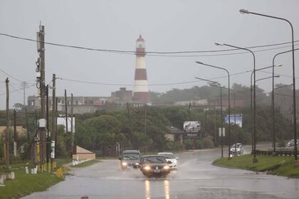 Ya en 2008, un reporte especial de la OMT advertía sobre la alta vulnerabilidad de los puntos costeros a las tormentas, el aumento del nivel del mar y las inundaciones. 