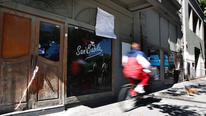 Ya no hay mesas en las veredas ni público disfrutando del aire libre