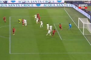 Dybala entró, hizo un golazo y fue figura, pero Roma cayó 4-3 ante Sassuolo en un partidazo