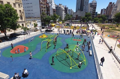 Vista del área de la plaza de juegos