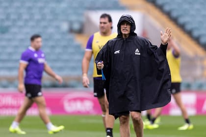 Ya sin posibilidad sus dirigidos, Felipe Contepomi prueba: decidió siete cambios en la formación inicial respecto a la del 30-67 vs. Springboks del último sábado.