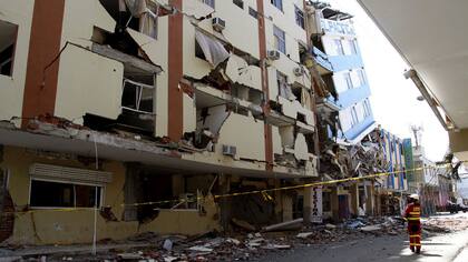 Ya son casi 600 los muertos en Ecuador por el terremoto