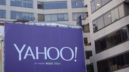 La pregunta aquí es: ¿ante la adversidad, Facebook va a reaccionar como Microsoft o va a tomar el camino de Yahoo? Nota importante: Yahoo ya no existe.
