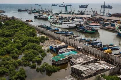 El espolón pretende mitigar las inundaciones graves de la ciudad