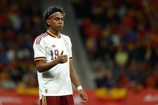 Yamal condena cánticos antimusulmanes en duelo entre España y Egipto; la policía investiga