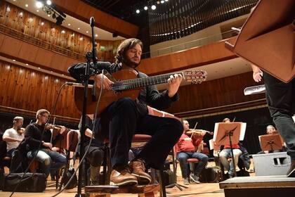 Yamandú Costa, en el ensayo