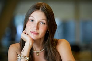 Fue influencer, animó fiestas infantiles como princesa y pasó de golpe de filmarse en su cuarto a los grandes escenarios