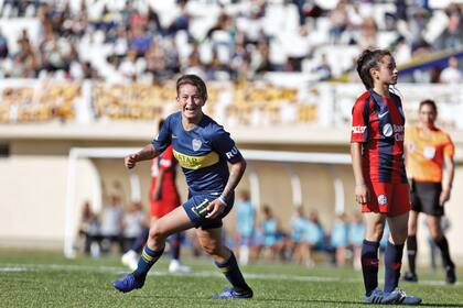 Yamila Rodríguez, de Boca, celebra un tanto en la goleada por 6 a 0 frente a San Lorenzo