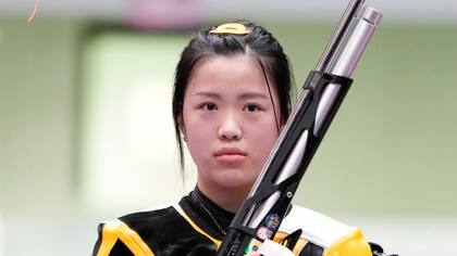 Yang Qian fue criticada por publicar fotos de sus zapatillas Nike.