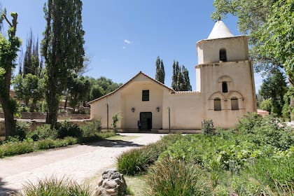 Yavi se encuentra en el límite argentino con Bolivia y entre sus atractivos se destaca la Iglesia de San Francisco de Asís