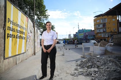 Yermina Benítez antes de la inauguración del local en el Barrio 31