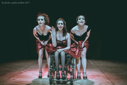 “Yo me siento feliz de poder estar haciendo lo que soñé y también me gusta saber que desde este lugar donde me muestro tal cual soy cumpliendo mis sueños".