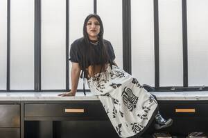 "Yo soy latinoamericana, tengo otro color de piel: tengo que hablar de esto –cuenta–. Por eso elegí el nombre Chola"