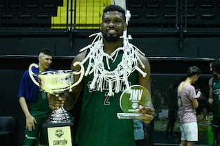 De los 35 grados de Cuba al frío de Patagonia: fue beisbolista y hoy es el mejor jugador del básquet argentino
