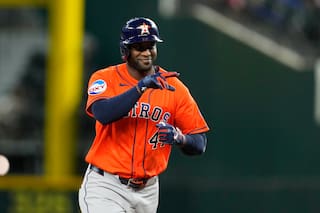 Yordan Álvarez está encendido: dos noches seguidas con dos jonrones y llega a 20