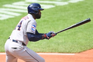 Yordan Álvarez lidera las mayores con 11 jonrones y recibe comparaciones con Barry Bonds